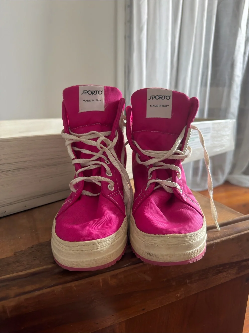 Vintage 80s Sporto Masters faux fleece lined high top apres-ski sneaker red-pink